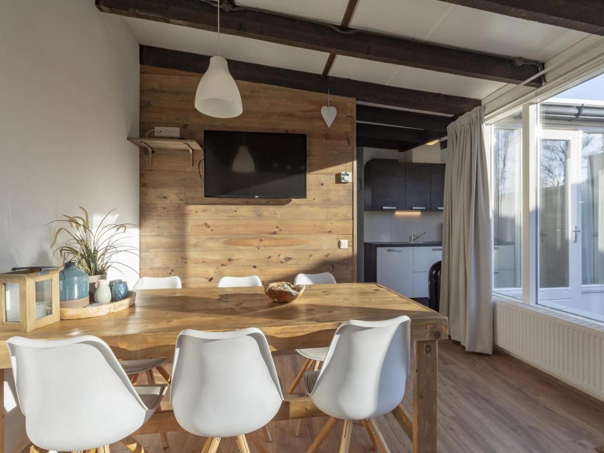 Contemporary Bungalow With Garden Sint Maartensvlotbrug Экстерьер фото